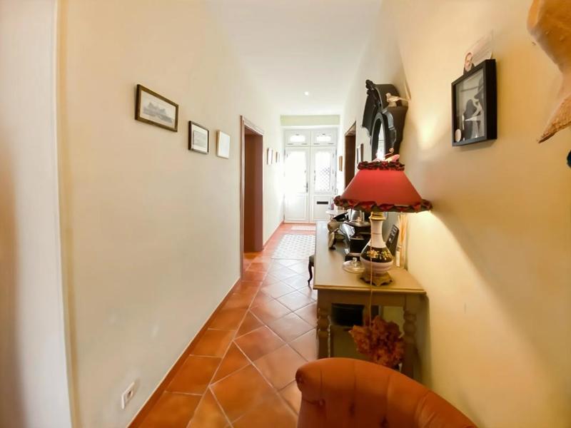 Maison de maîtres - 200 m² - 8 pièces