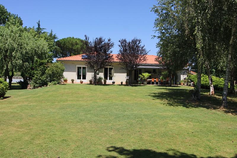 Villa - 168 m² - 7 pièces
