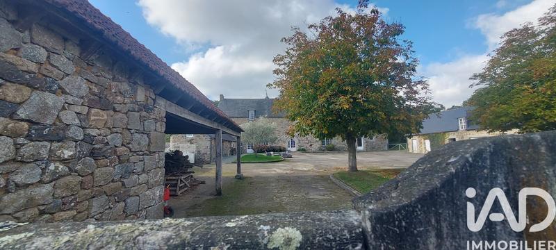 Maison - 392 m² - 15 pièces