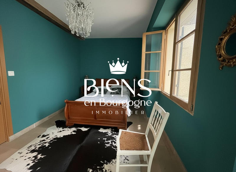 Maison ancienne - 225 m² - 8 pièces