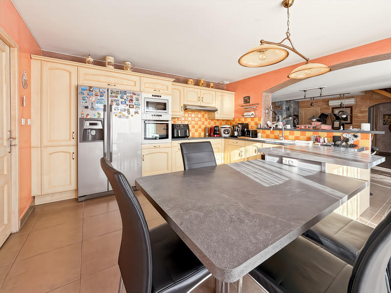 Maison - 139 m² - 6 pièces