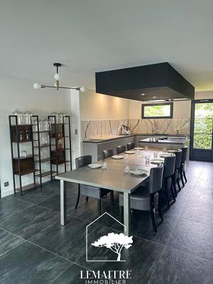 Maison - 175 m² - 5 pièces