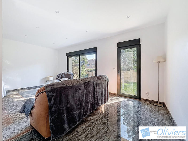 Maison - 110 m² - 6 pièces