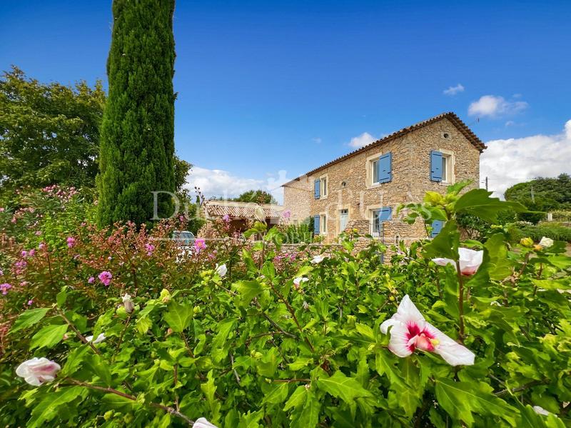 Maison - 148 m² - 6 pièces