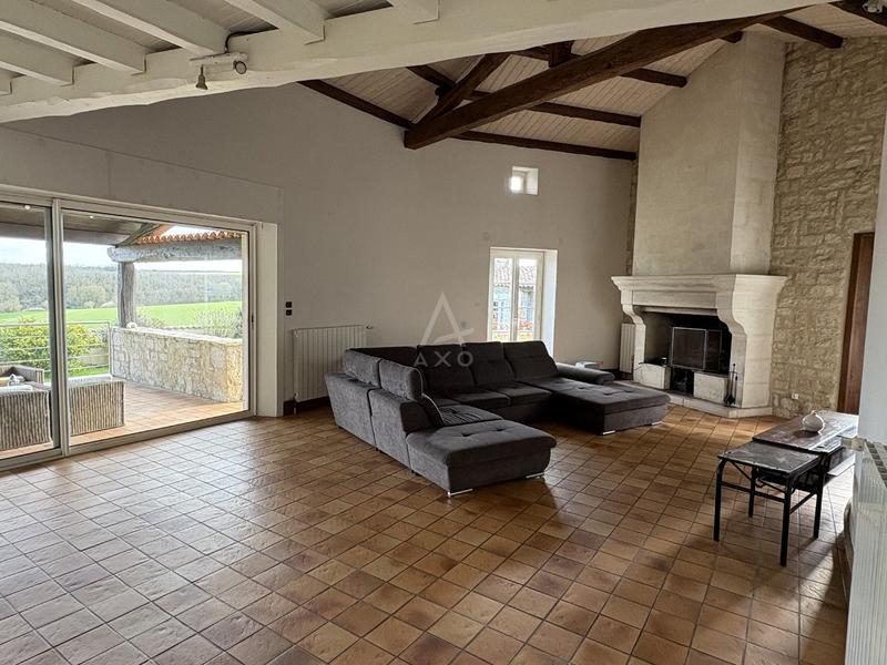 Maison - 197 m² - 7 pièces