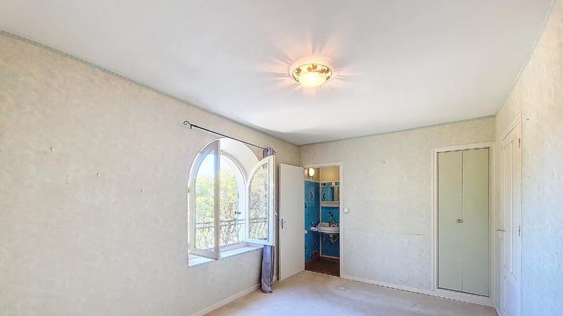 Villa - 159 m² - 10 pièces