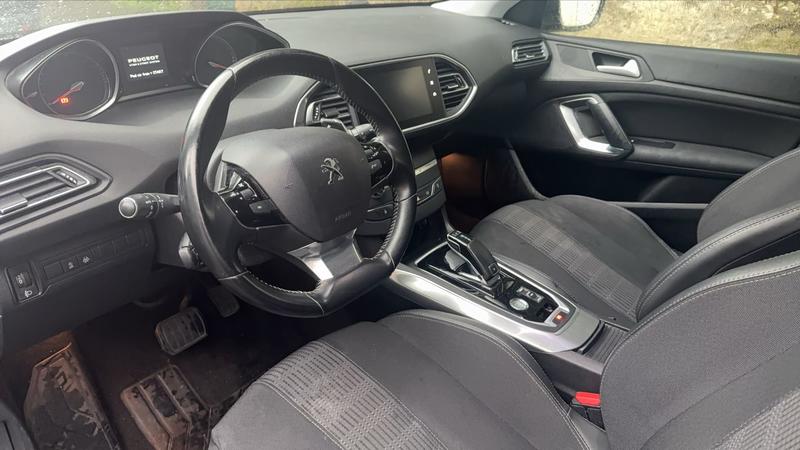 Peugeot 308 1.2 PureTech 130 Eat8 Allure