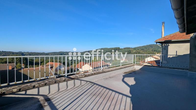 Maison - 96 m² - 5 pièces