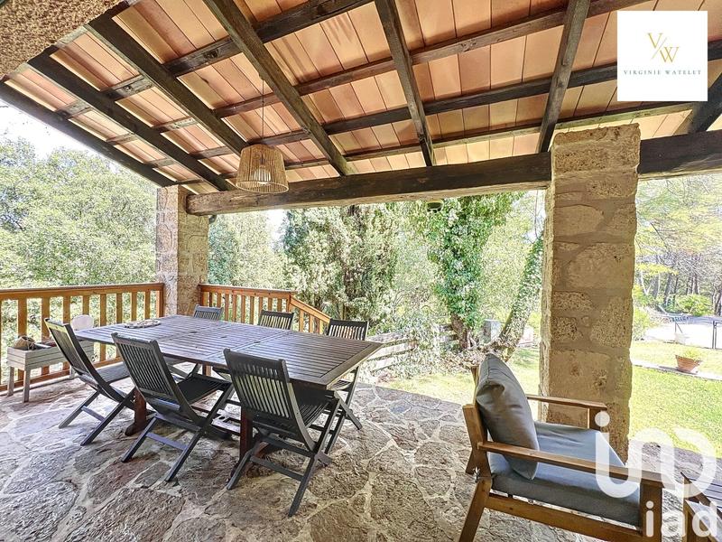 Maison - 274 m² - 10 pièces