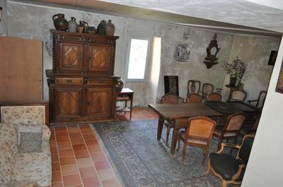 Maison - 249 m² - 11 pièces