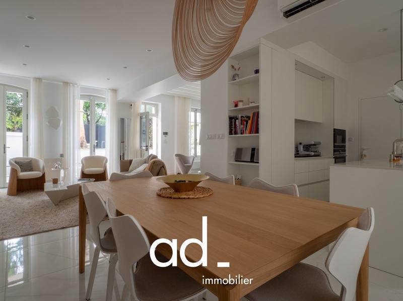 Maison - 170 m² - 6 pièces