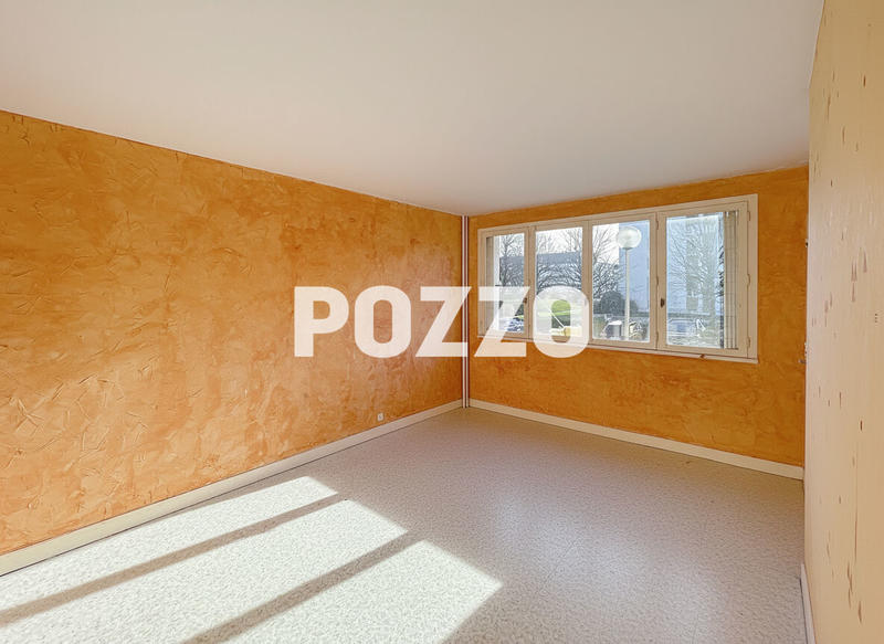 Appartement - 96 m² - 5 pièces