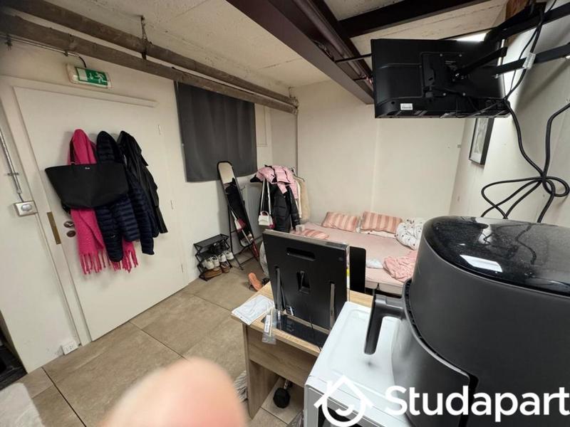 Chambre - 15 m² - 1 pièce