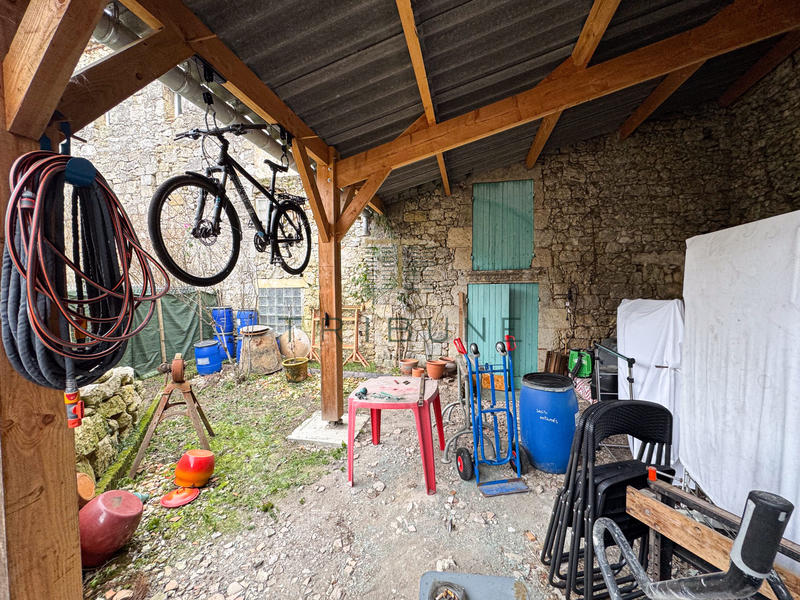 Maison - 99 m² - 4 pièces