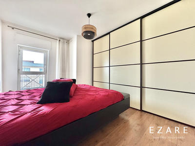 Appartement - 92 m² - 5 pièces