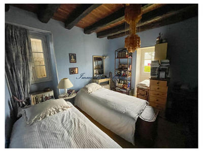 Maison - 180 m² - 8 pièces