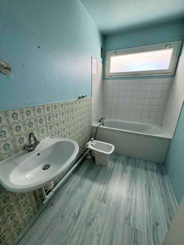 Appartement ancien - 73 m² - 4 pièces