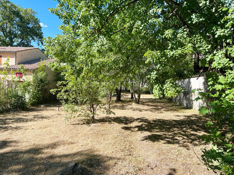 Maison - 400 m² - 11 pièces