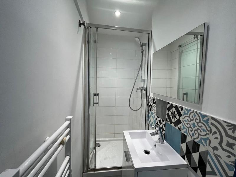 Immeuble - 324 m² - 20 pièces