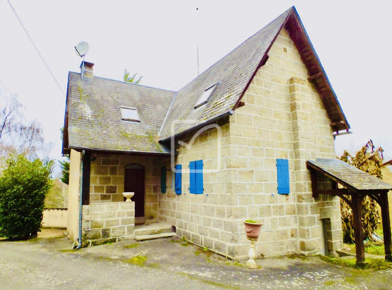 Maison - 250 m² - 15 pièces