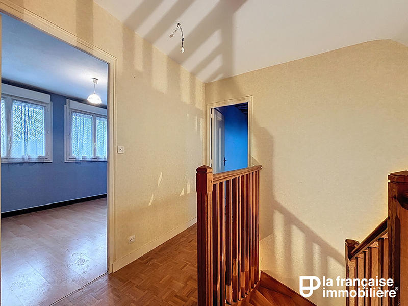 Maison - 111 m² - 6 pièces