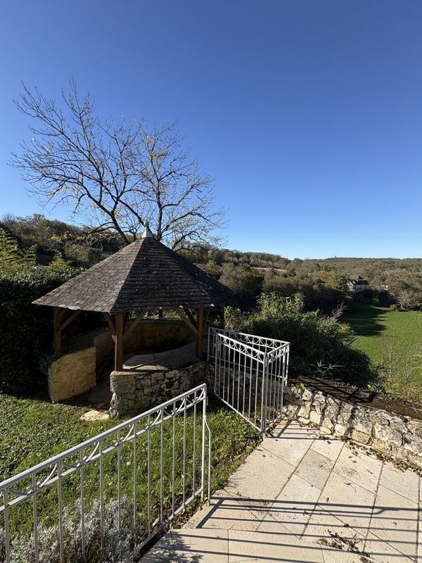 Château - 450 m² - 16 pièces