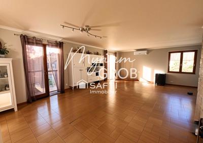 Maison - 90 m² - 3 pièces