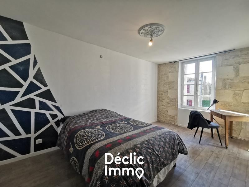 Maison en pierre - 246 m² - 8 pièces