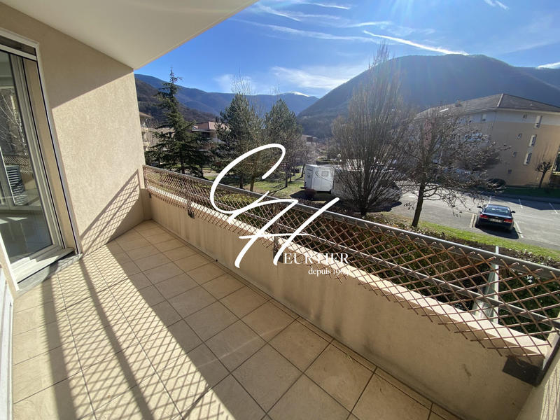 Appartement - 79 m² - 4 pièces