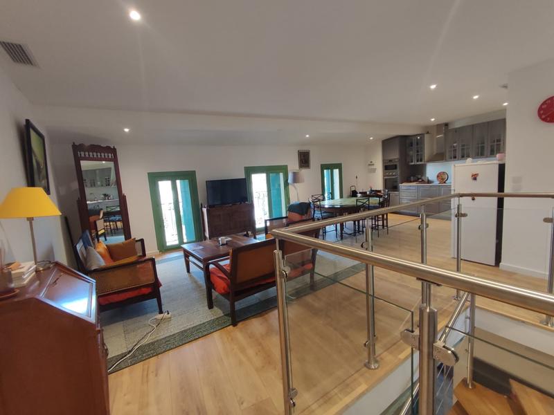 Maison - 165 m² - 6 pièces