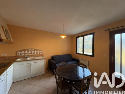 Appartement - 81 m² - 3 pièces