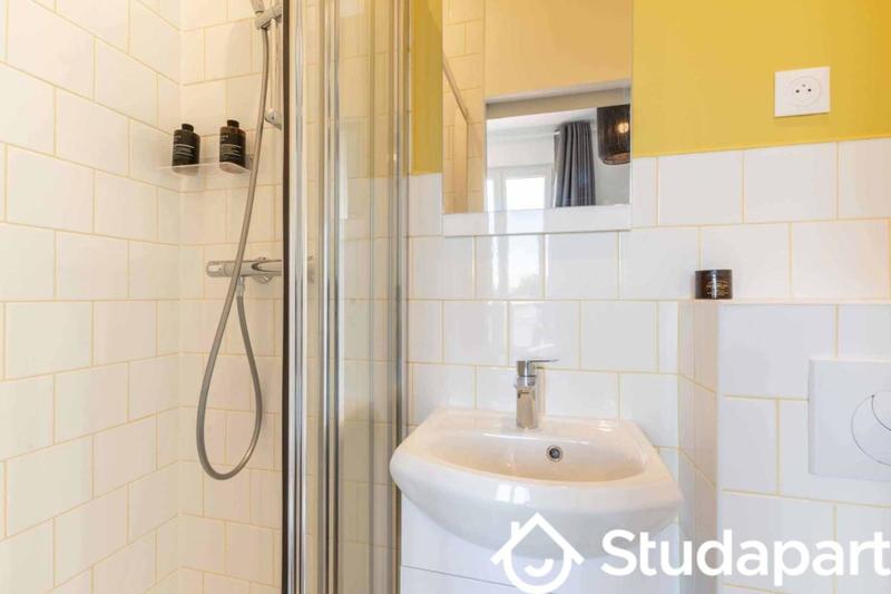 Chambre - 14 m² - 1 pièce