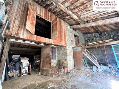 Maison - 300 m² - 4 pièces