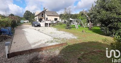 Maison - 208 m² - 8 pièces