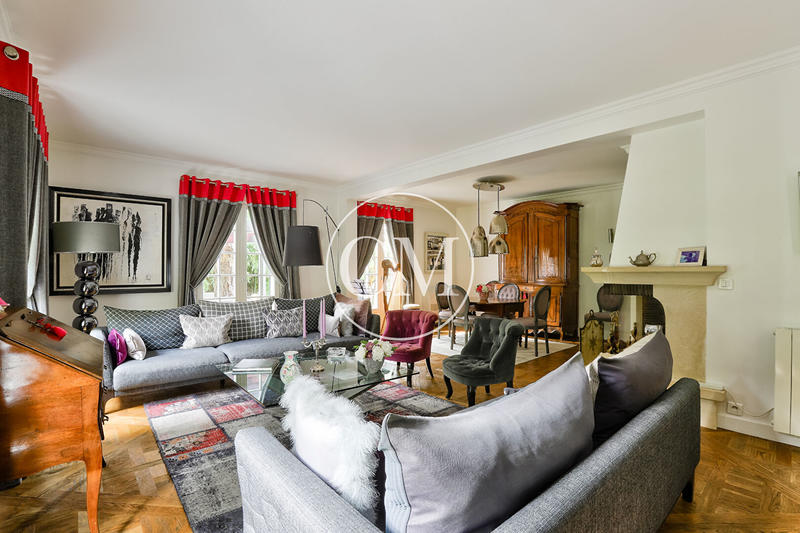 Maison - 271 m² - 7 pièces