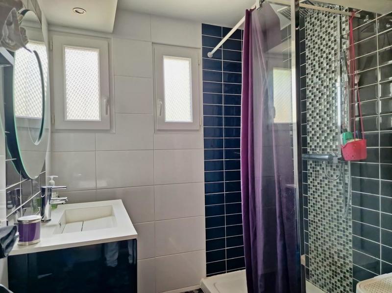 Villa - 371 m² - 6 pièces