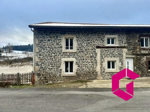 Maison - 102 m² - 4 pièces