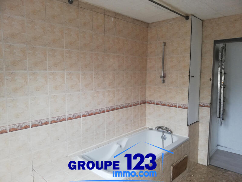 Maison - 114 m² - 6 pièces