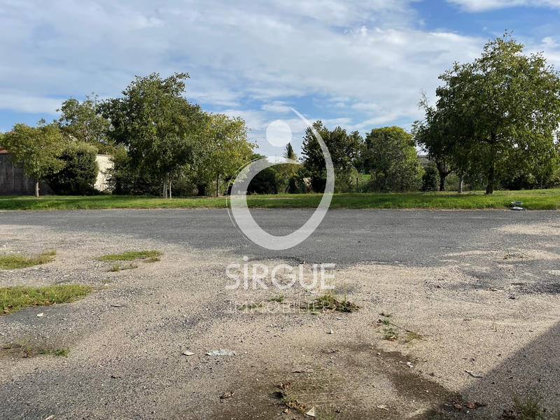 Local commercial - 360 m² - 2 pièces