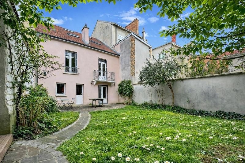 Maison bourgeoise - 200 m² - 9 pièces