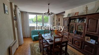 Appartement - 82 m² - 4 pièces