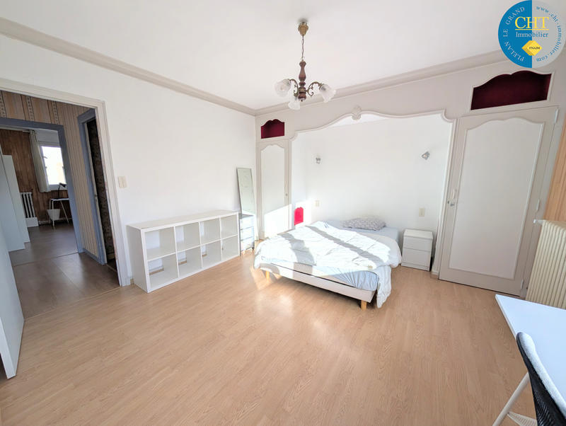 Maison - 197 m² - 8 pièces