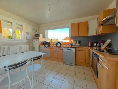 Maison - 121 m² - 6 pièces