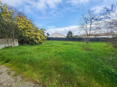 Terrain - 600 m²