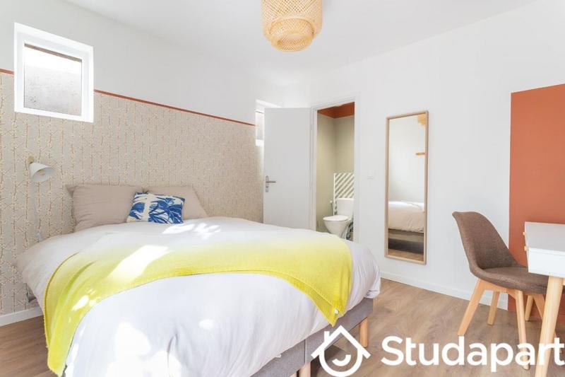 Chambre - 16 m² - 1 pièce