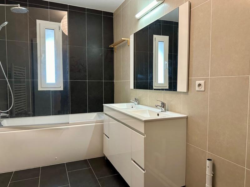 Appartement bourgeois - 75 m² - 3 pièces