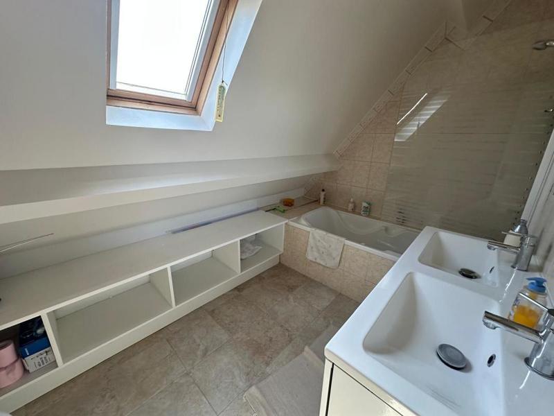 Maison - 186 m² - 6 pièces