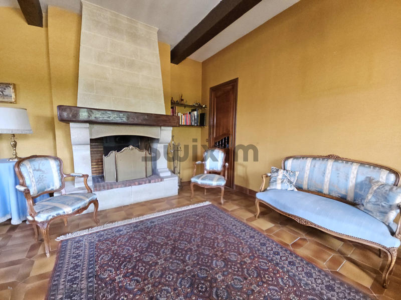 Villa - 267 m² - 11 pièces