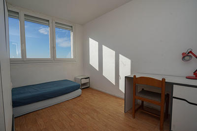 Appartement - 84 m² - 5 pièces