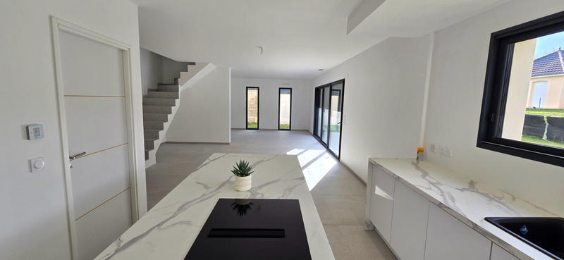 Maison - 155 m² - 6 pièces